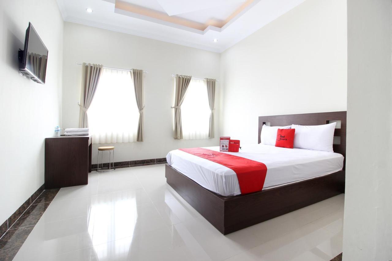 Reddoorz Syariah Plus @ Jakal Bawah 3 Kejayan Εξωτερικό φωτογραφία