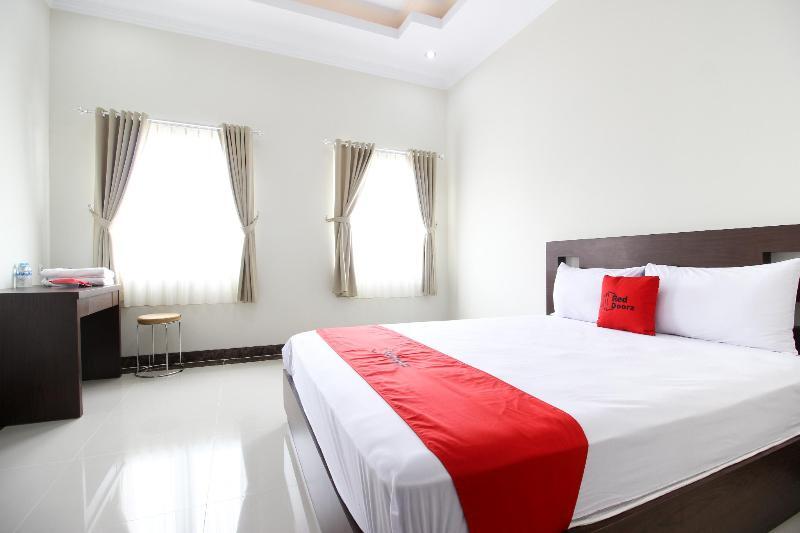 Reddoorz Syariah Plus @ Jakal Bawah 3 Kejayan Εξωτερικό φωτογραφία